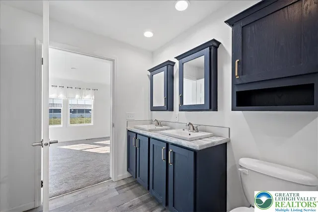 $262,240 | 1410 Heytesbury Road, Walnutport, PA 18088