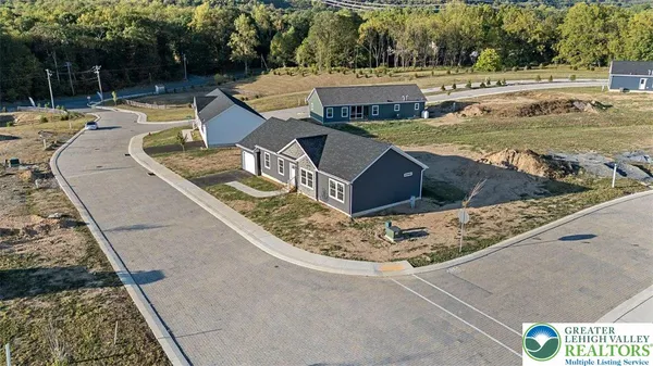 $259,900 | 1410 Heytesbury Road, Walnutport, PA 18088