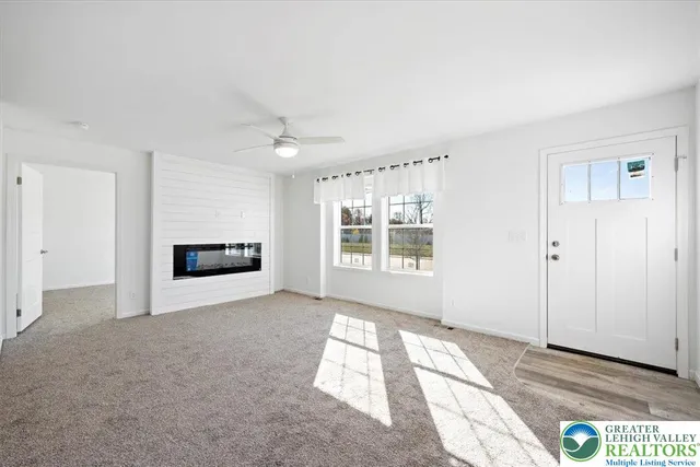 $262,240 | 1410 Heytesbury Road, Walnutport, PA 18088