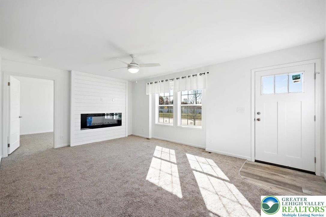 1410 Heytesbury Road Walnutport, PA 18088 - Photo 8 of 32