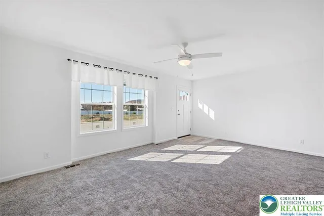 $262,240 | 1410 Heytesbury Road, Walnutport, PA 18088