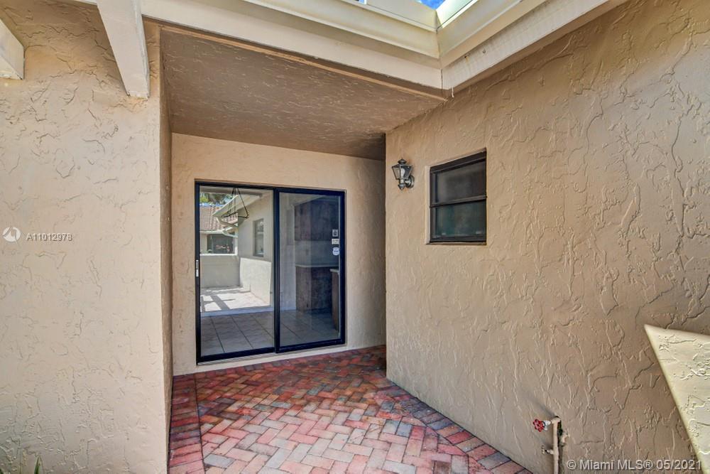 6917 Consolata Street Boca Raton, FL 33433 - Photo 8 of 46