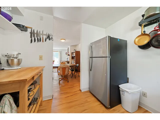 $240,000 | 29700 Southwest Courtside Drive, Unit 40, Wilsonville, OR 97070