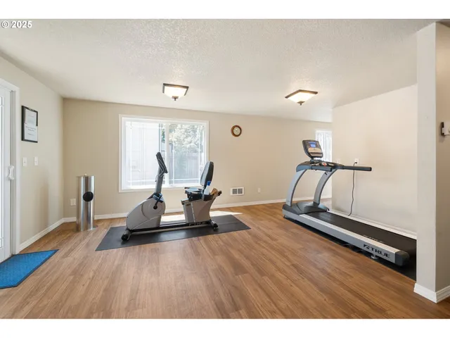 $240,000 | 29700 Southwest Courtside Drive, Unit 40, Wilsonville, OR 97070