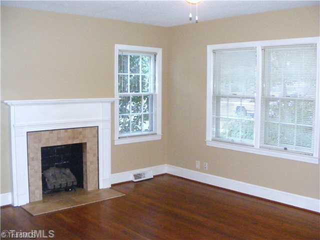 2206 Lane Road Greensboro, NC 27408 - Photo 6 of 13 Living Room.