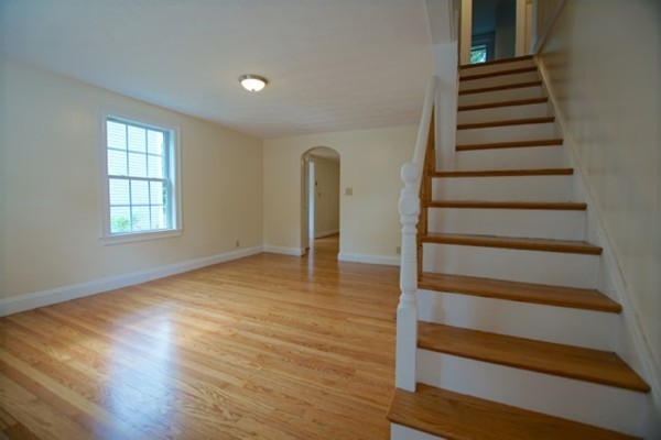 126 Den Quarry Road Lynn, MA 01904 - Photo 9 of 29 Gallery Image 9