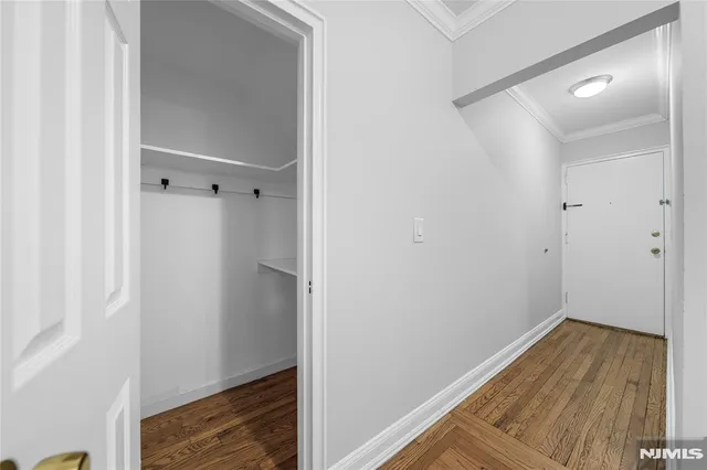 $2,000 | 90 Tracey Place, Unit I1, Englewood, NJ 07631