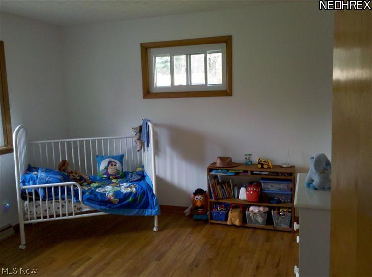 1098 Oak Tree Road Akron, OH 44320 - Photo 11 of 21