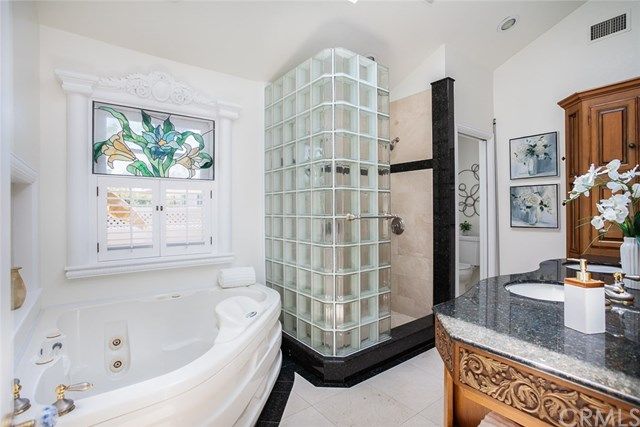 $1,225,000 | 416 East 19th Street, Costa Mesa, CA 92627