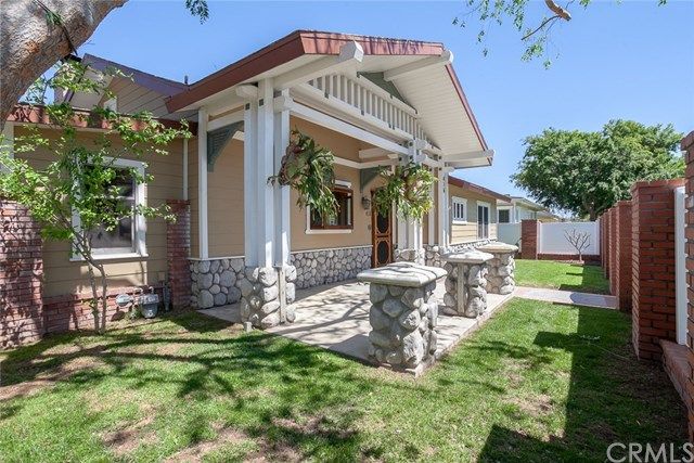 $1,225,000 | 416 East 19th Street, Costa Mesa, CA 92627