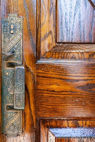 $1,225,000 | 416 East 19th Street, Costa Mesa, CA 92627