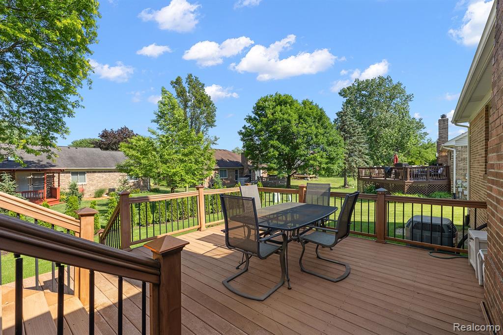 2093 Cumberland Road Rochester Hills, MI 48307 - Photo 10 of 58
