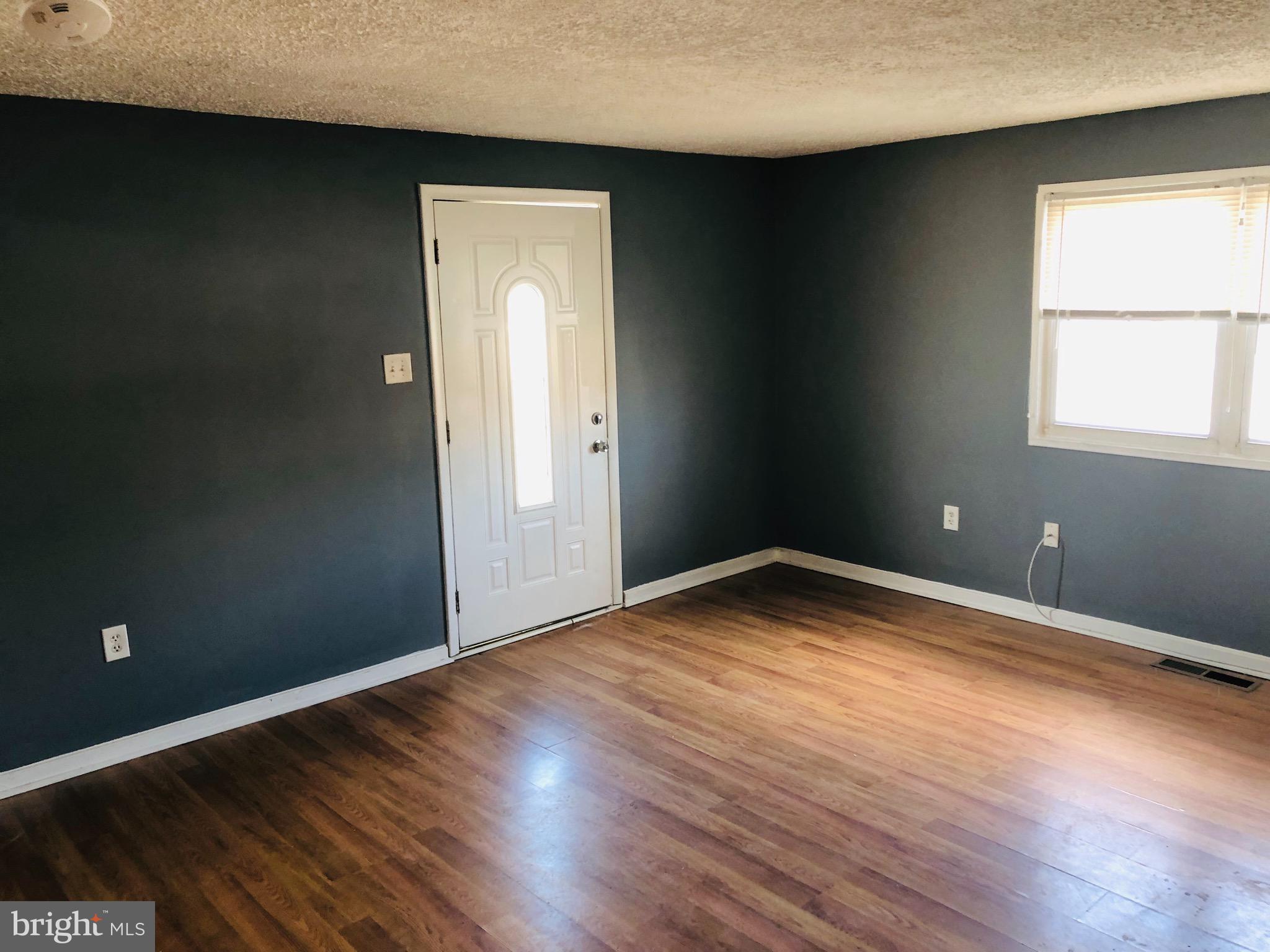 700 Kingston Road Baltimore, MD 21220 - Photo 3 of 6