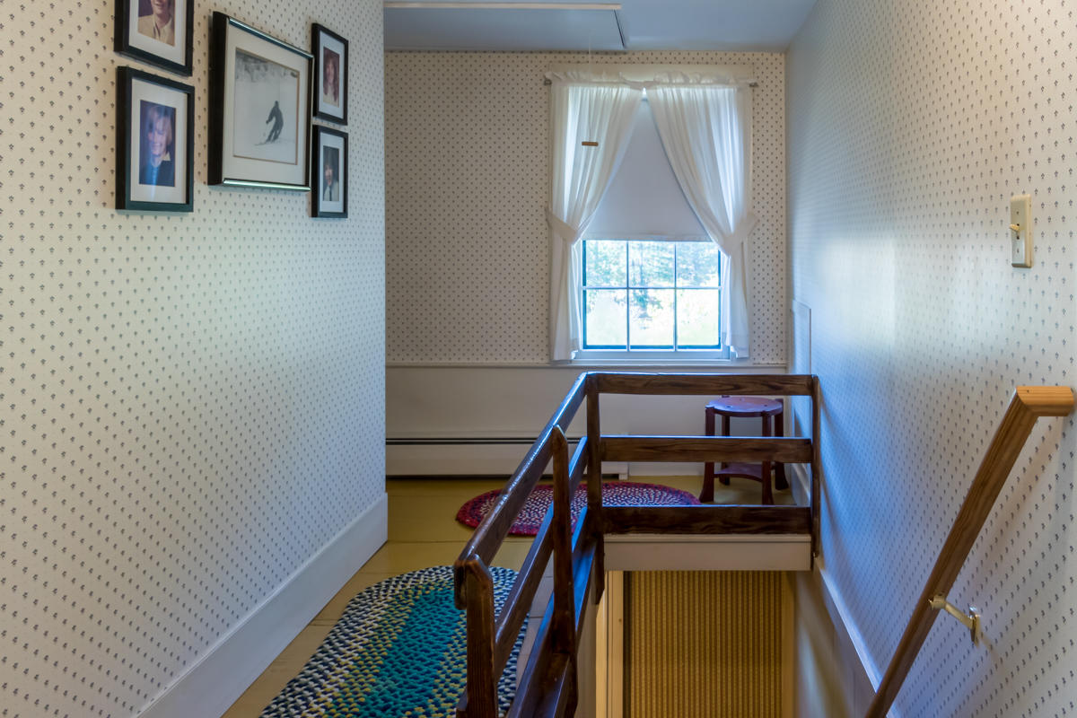 83 Gray Road North Yarmouth, ME 04097 - Photo 20 of 57 33-Upstairs Hallway (1 of 3)