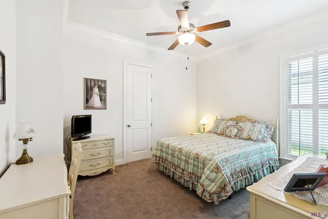 $565,000 | 37357 Whispering Hollow Avenue, Prairieville, LA 70769