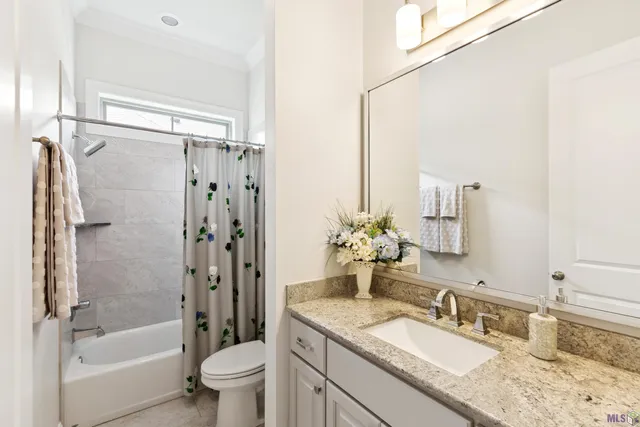 $565,000 | 37357 Whispering Hollow Avenue, Prairieville, LA 70769