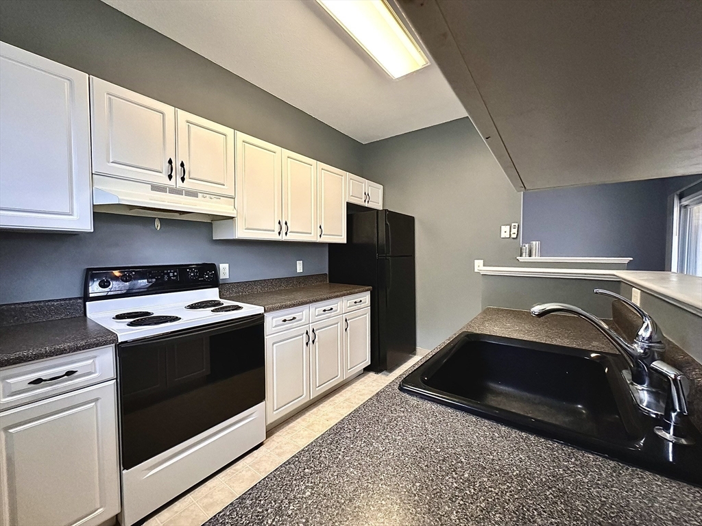 102 Mill Street, Unit 203 Woonsocket, RI 02895 - Photo 12 of 20