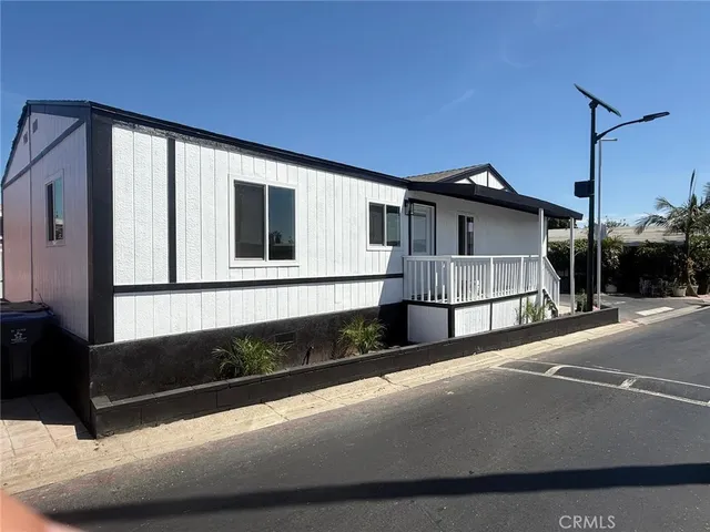 $235,000 | 215 South Sullivan Street, Unit 220, Santa Ana, CA 92704