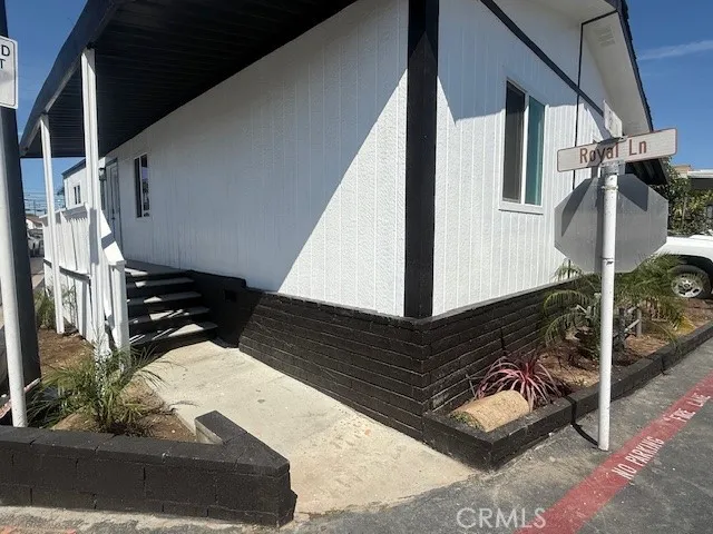 $235,000 | 215 South Sullivan Street, Unit 220, Santa Ana, CA 92704