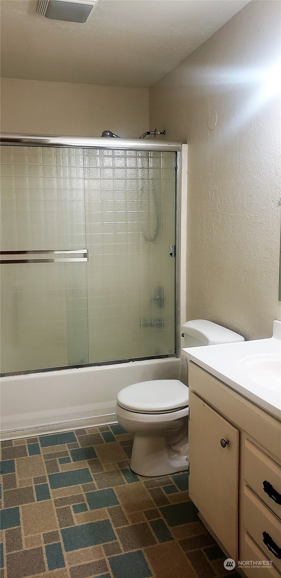 1027 Walnut Street Bremerton, WA 98310 - Photo 11 of 24 Gallery Image 11