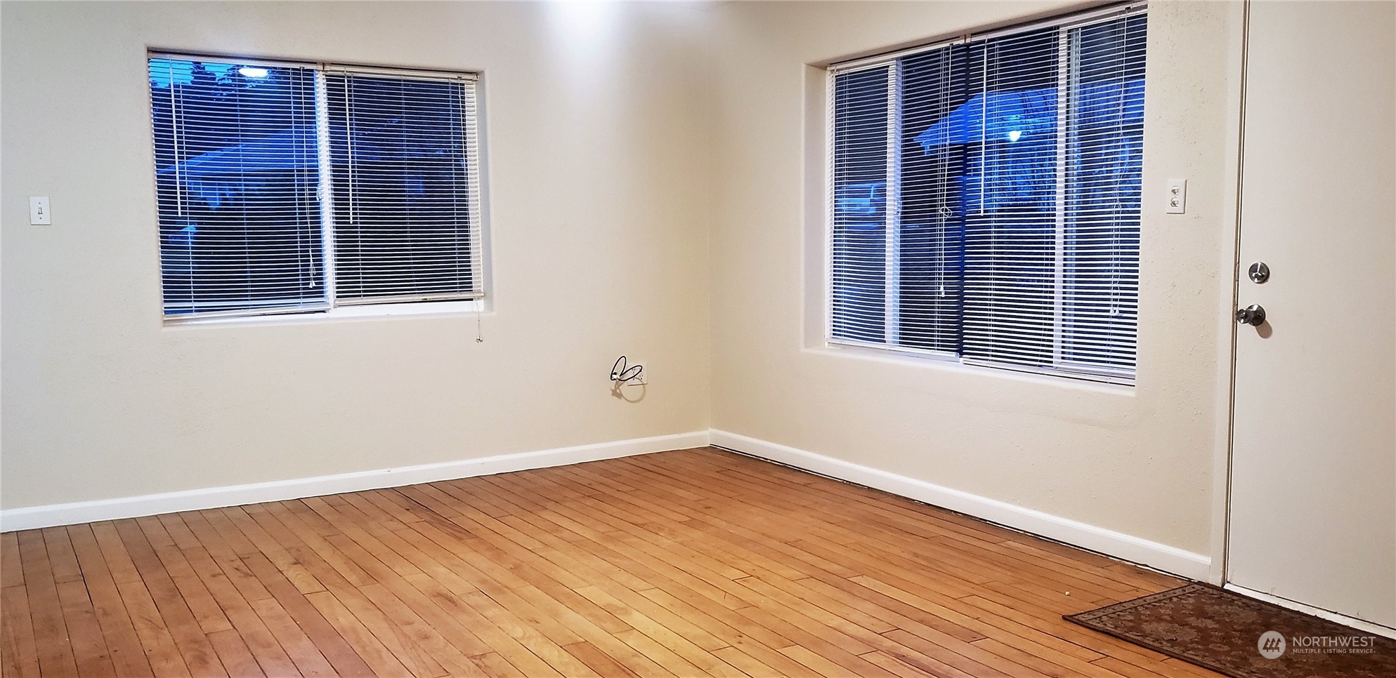 1027 Walnut Street Bremerton, WA 98310 - Photo 2 of 24 Gallery Image 2