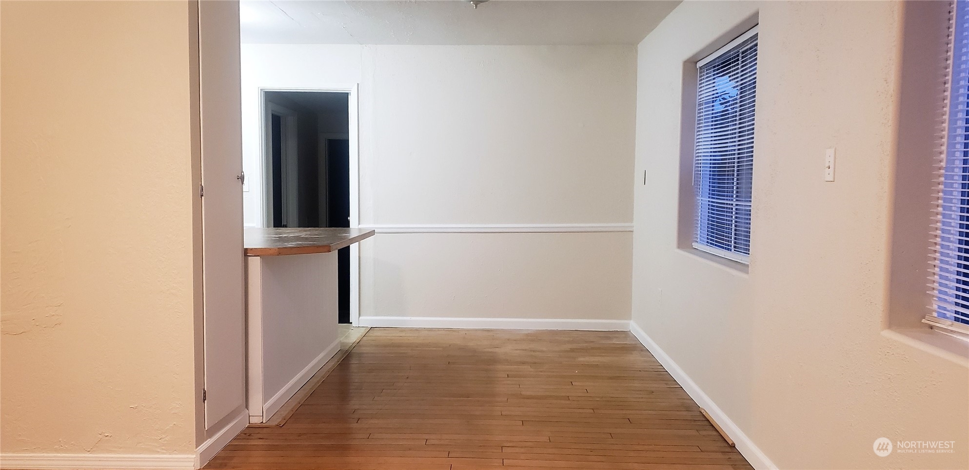 1027 Walnut Street Bremerton, WA 98310 - Photo 4 of 24 Gallery Image 4