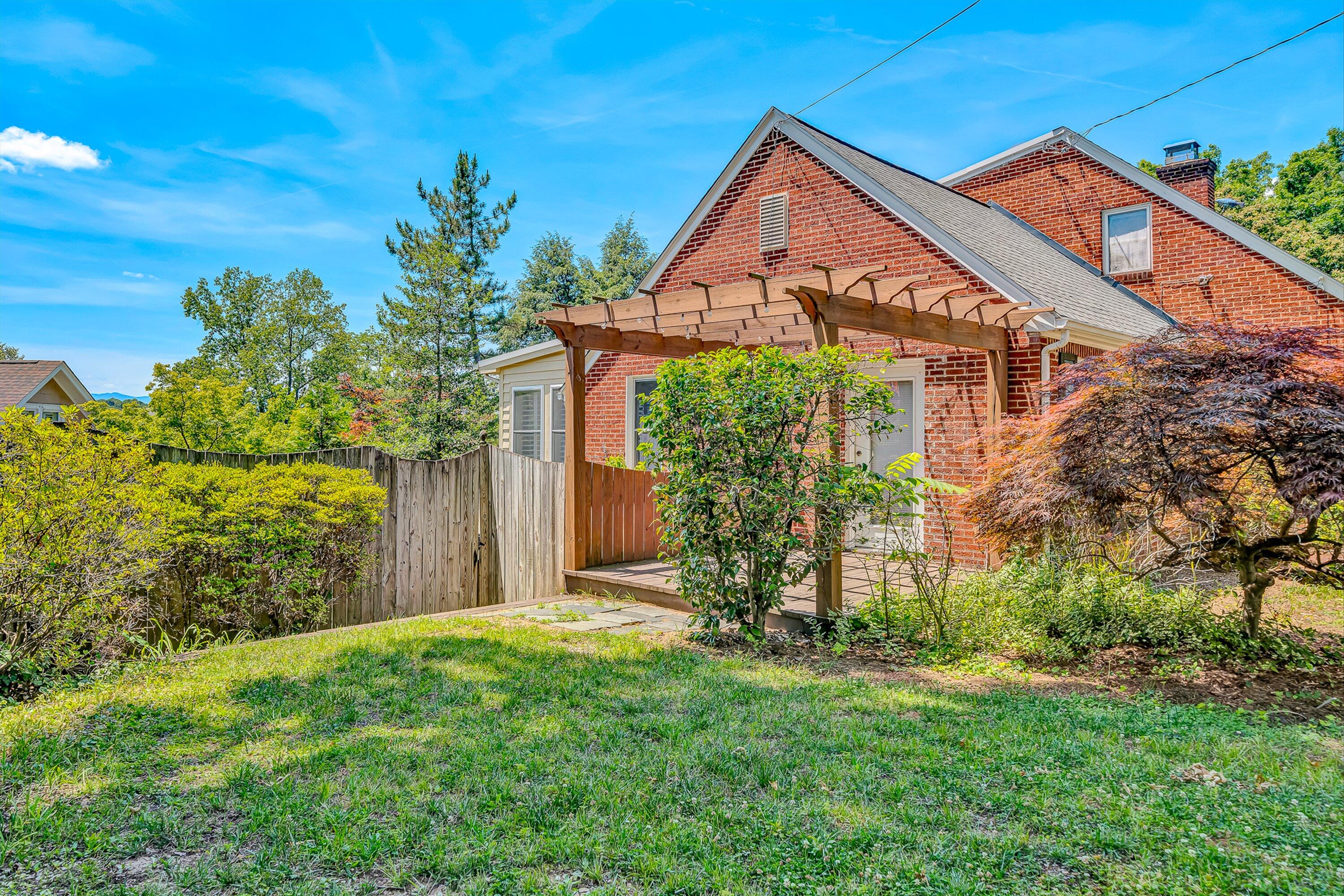 2225 Yellow Mountain Road Southeast Roanoke, VA 24014 - Photo 39 of 52 46-VM-07058