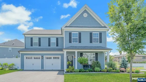 $999,000 | 10 Bares Court, Little Ferry, NJ 07643