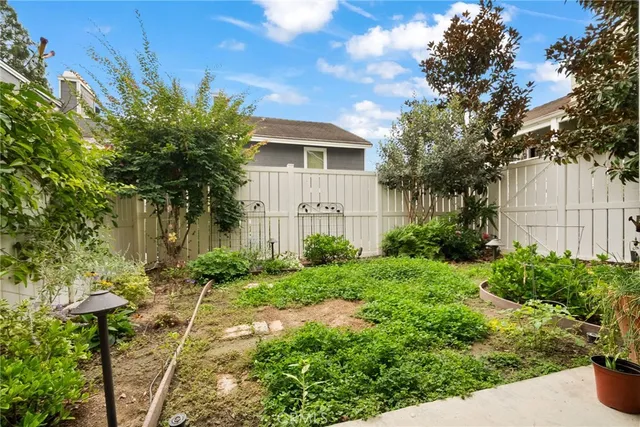 $660,000 | 16 Abbey Lane, Aliso Viejo, CA 92656
