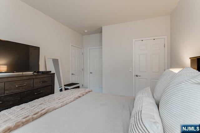 22 Veterans Drive Wood-Ridge, NJ 07075 - Photo 25 of 49