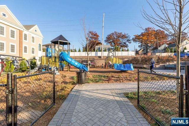 22 Veterans Drive Wood-Ridge, NJ 07075 - Photo 39 of 49