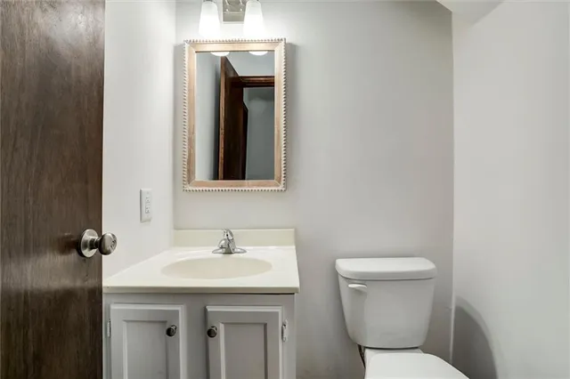 $275,000 | 3220 Creekwood Drive, Lawrence, KS 66049