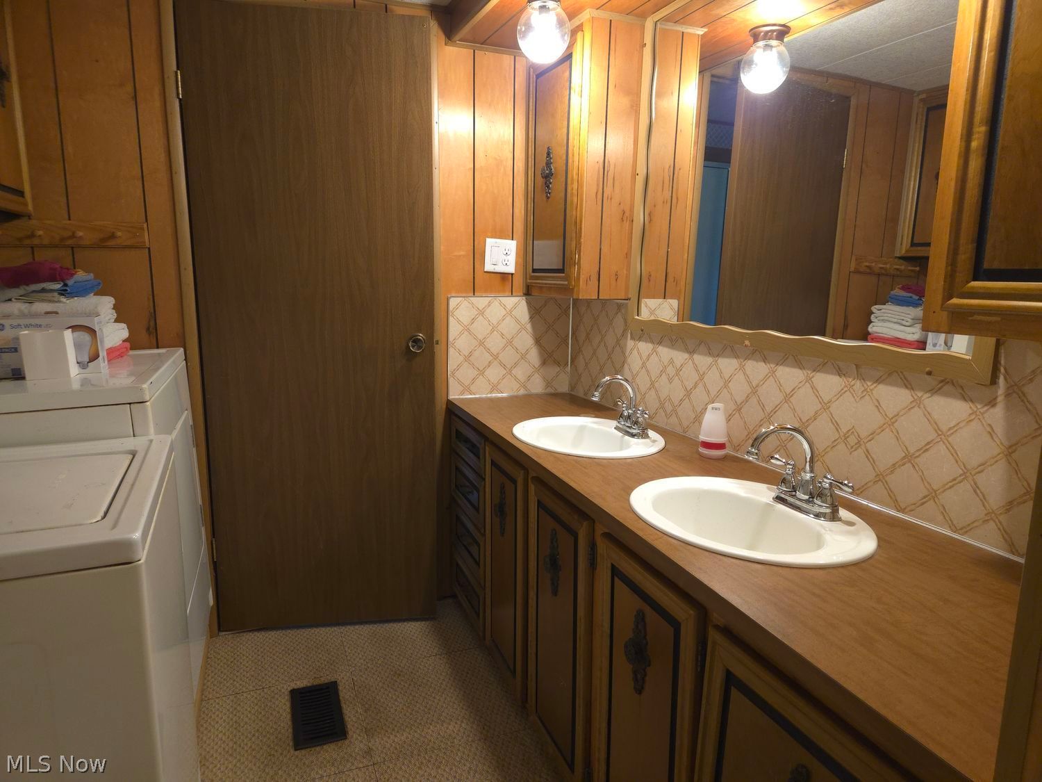 5852 Cleveland Road, Unit 112 Wooster, OH 44691 - Photo 14 of 17