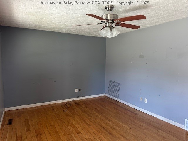 105 Rolling Acres Road Winfield, WV 25213 - Photo 7 of 14 Gallery Image 7