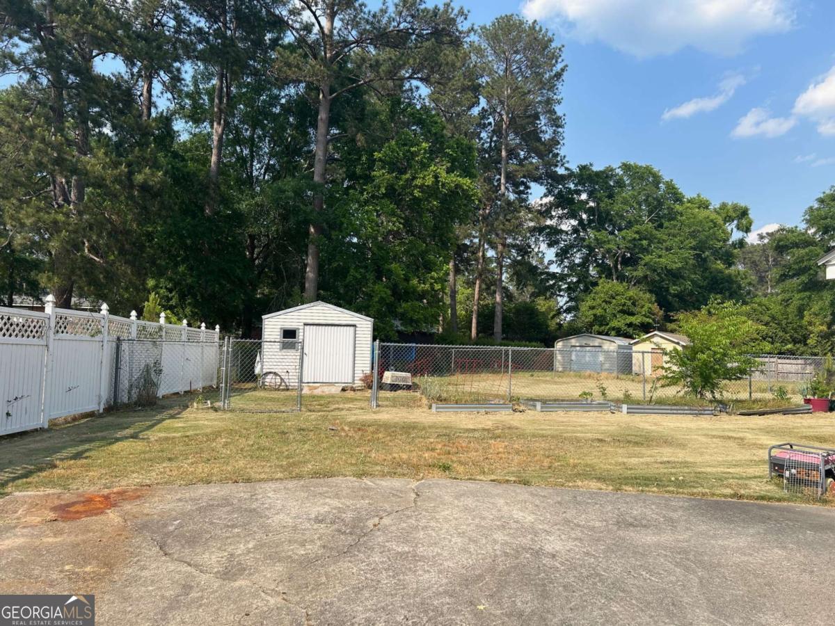 1680 Pine Valley Road Milledgeville, GA 31061 - Photo 5 of 6