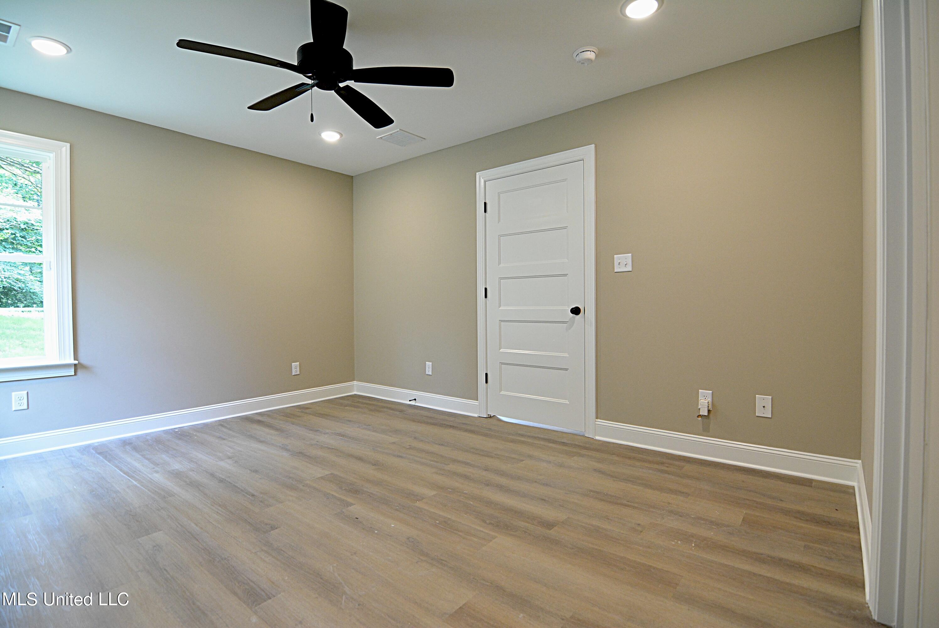 4810 Bluff Road Hernando, MS 38632 - Photo 11 of 27 Master Bedroom