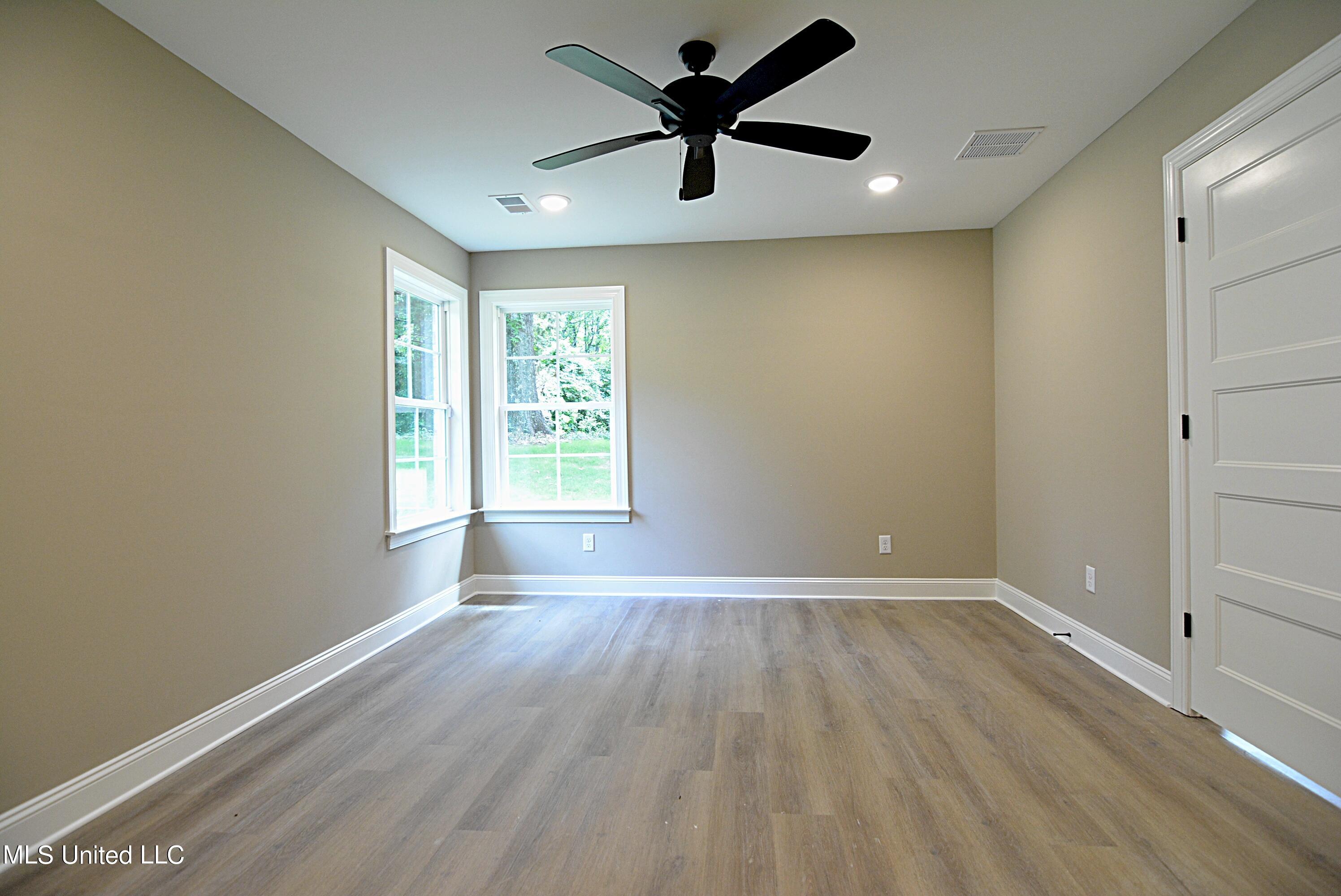 4810 Bluff Road Hernando, MS 38632 - Photo 10 of 27 Master Bedroom