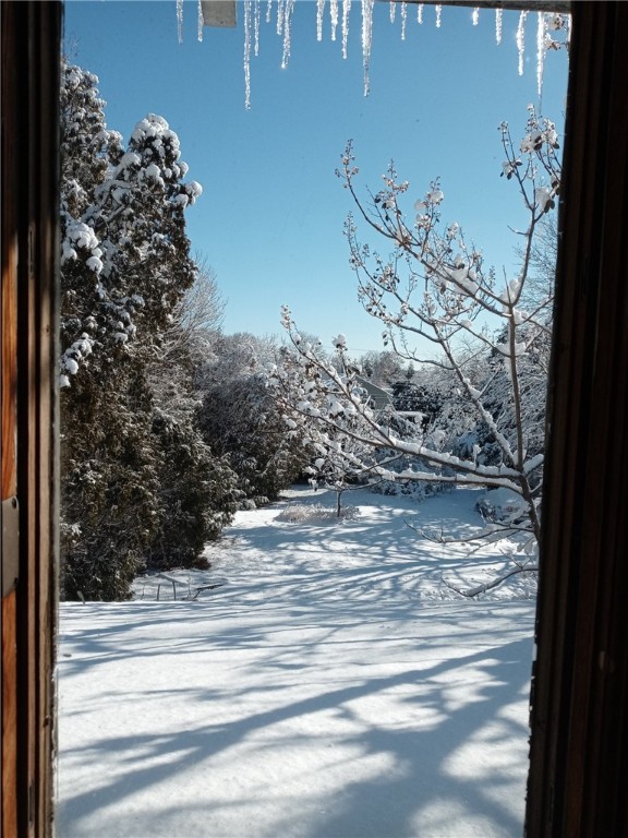 7 Calvert Place Jamestown, RI 02835 - Photo 13 of 15