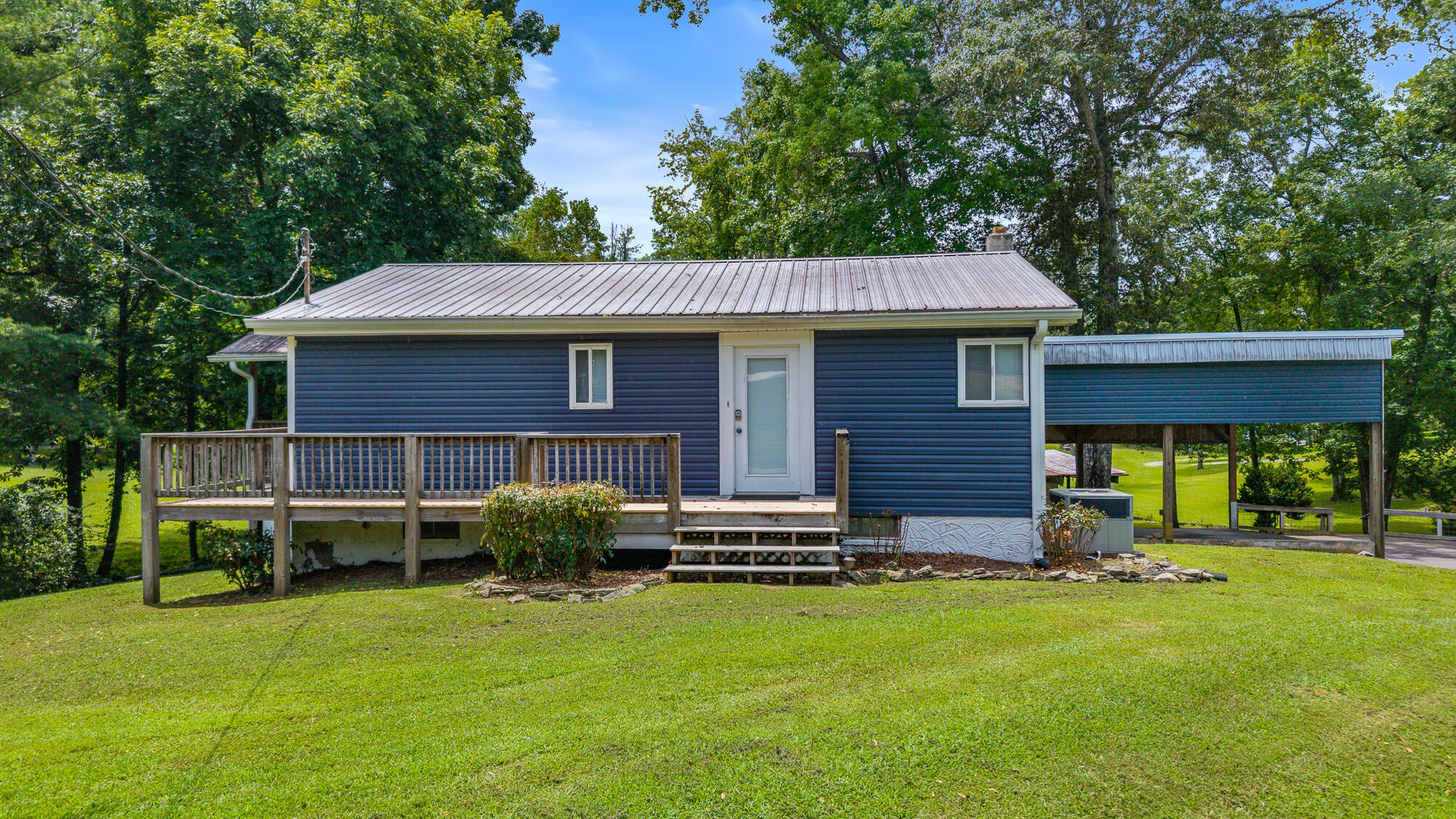 1099 Red Cloud Road Ten Mile, TN 37880 - Photo 2 of 45 20253010-45