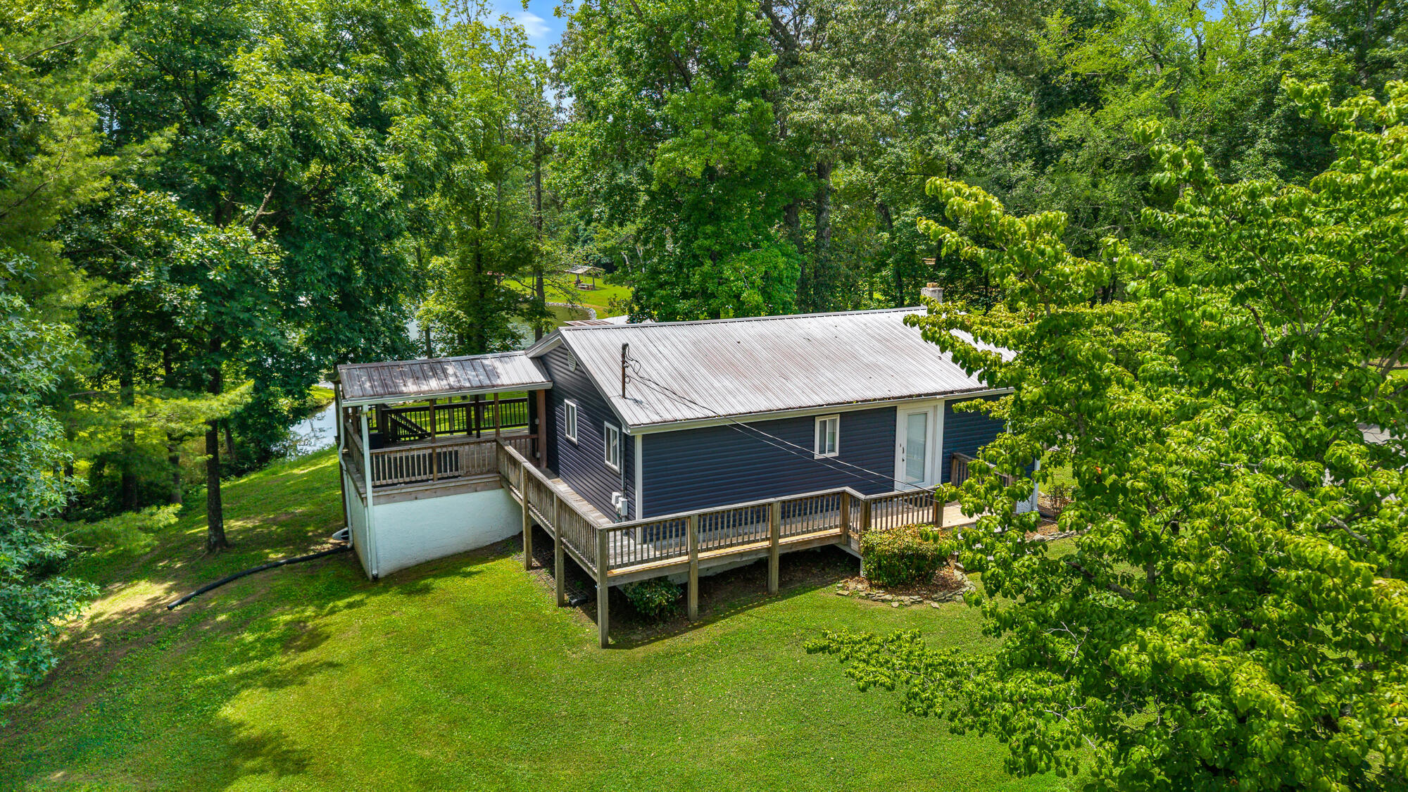 1099 Red Cloud Road Ten Mile, TN 37880 - Photo 10 of 45 20253010-9