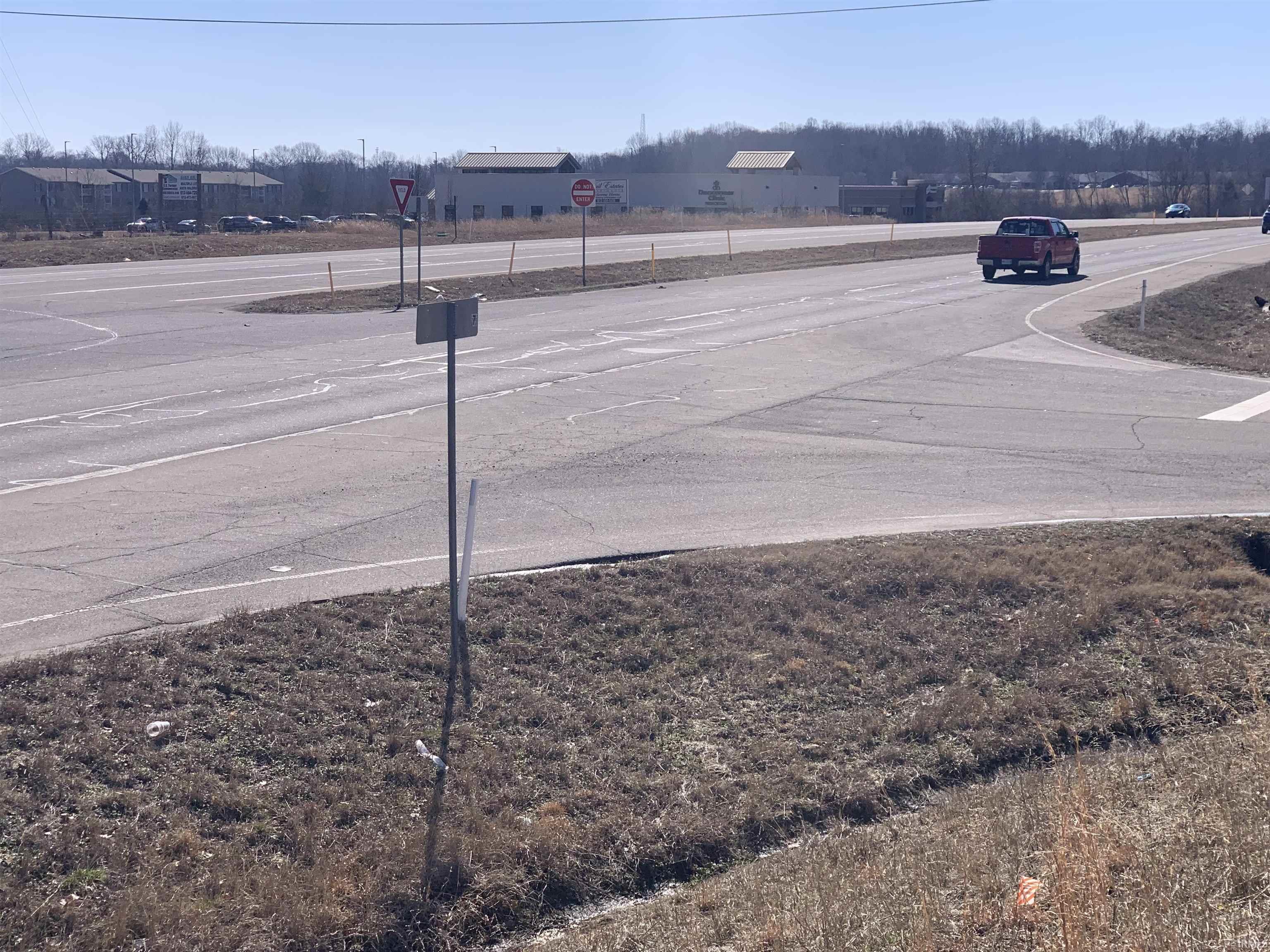 50 South W Princeton, IN 47670 - Photo 2 of 5