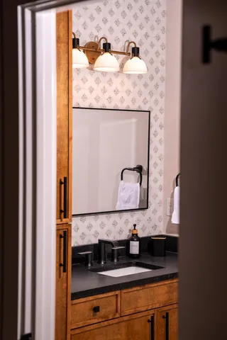 $3,500 | 612 West 8th Avenue, Tallahassee, FL 32303