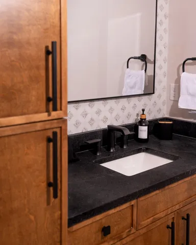 $3,500 | 612 West 8th Avenue, Tallahassee, FL 32303