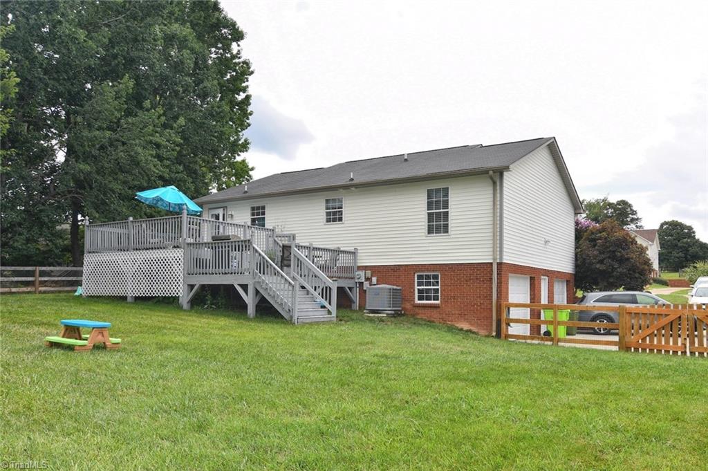 478 Sunset Ridge Lane Lexington, NC 27295 - Photo 8 of 43 Gallery Image 8