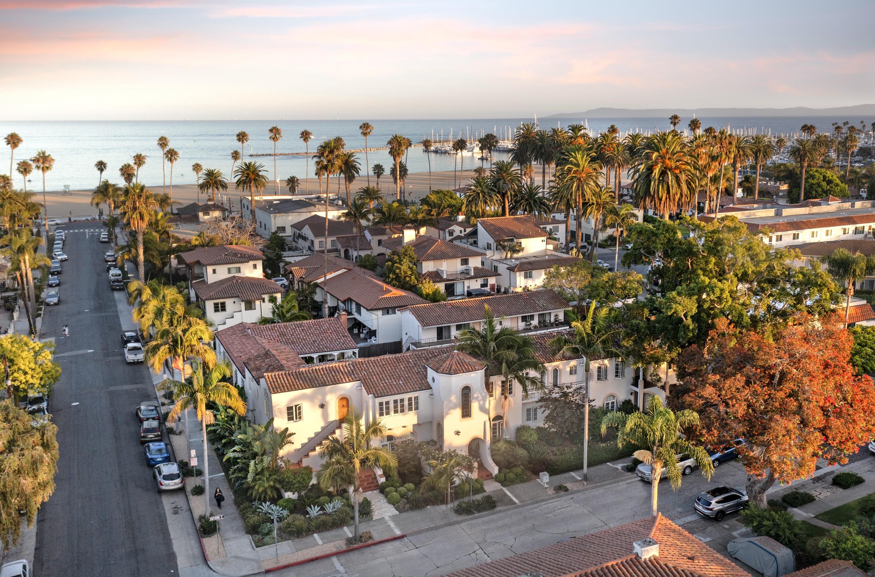 111 Chapala Street Santa Barbara, CA 93101 - Photo 2 of 28 By the waterfront, beach, State St.