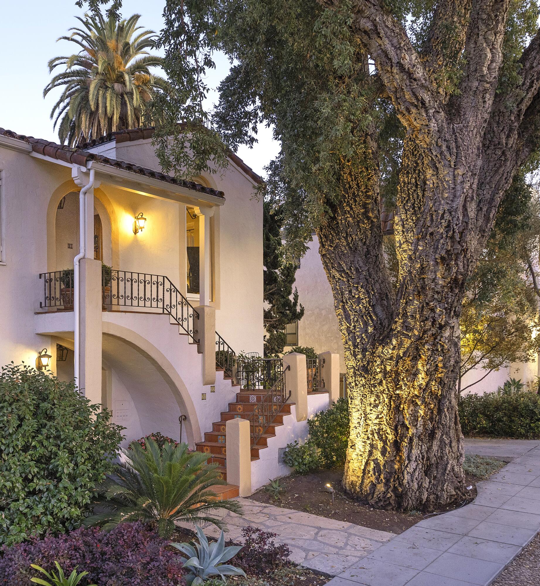 111 Chapala Street Santa Barbara, CA 93101 - Photo 8 of 28 West end of Natoma building