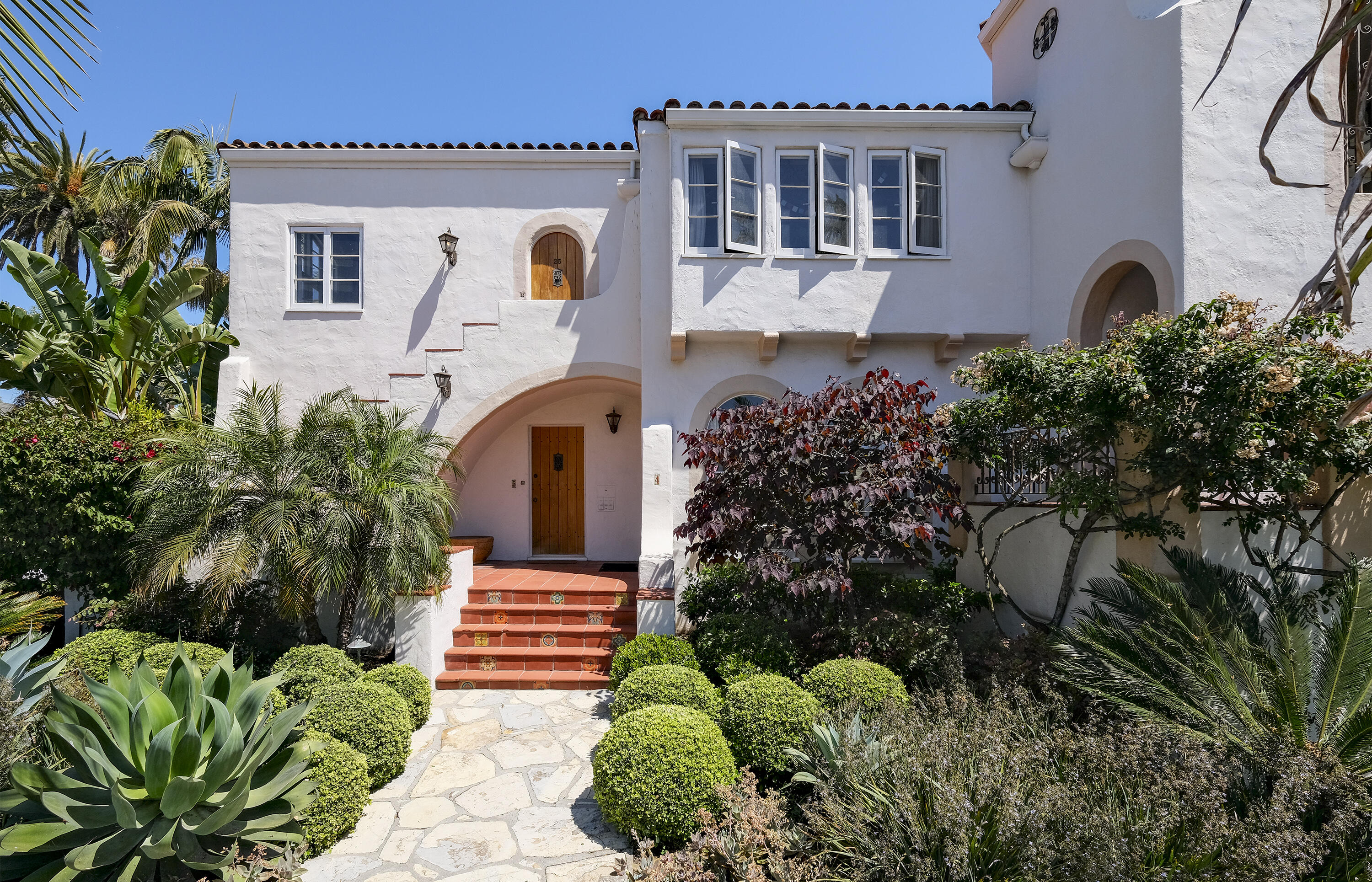 111 Chapala Street Santa Barbara, CA 93101 - Photo 9 of 28 East end of Natoma building