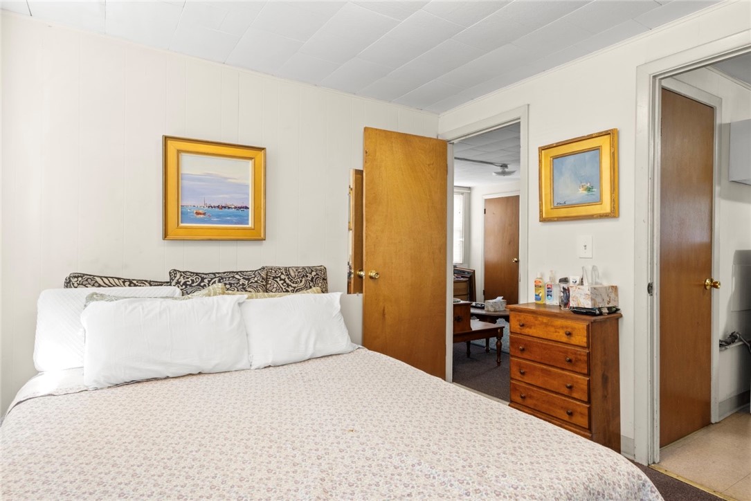 134 Duke Street East Greenwich, RI 02818 - Photo 13 of 36