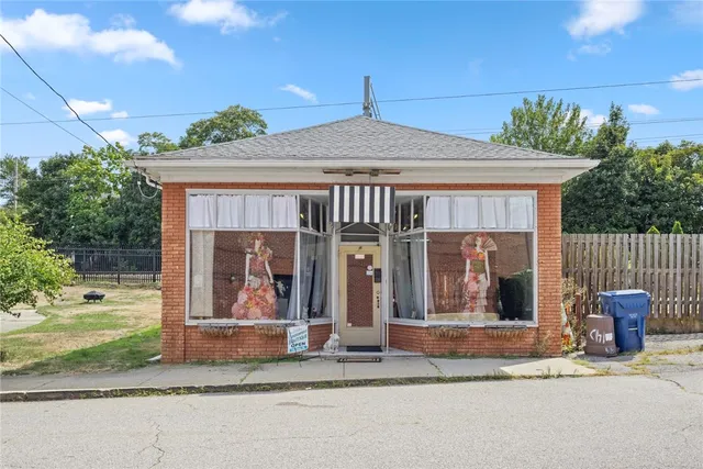 $1,800,000 | 134 Duke Street, East Greenwich, RI 02818