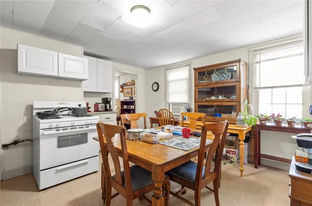 $1,800,000 | 134 Duke Street, East Greenwich, RI 02818